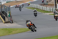 Vintage-motorcycle-club;eventdigitalimages;mallory-park;mallory-park-trackday-photographs;no-limits-trackdays;peter-wileman-photography;trackday-digital-images;trackday-photos;vmcc-festival-1000-bikes-photographs